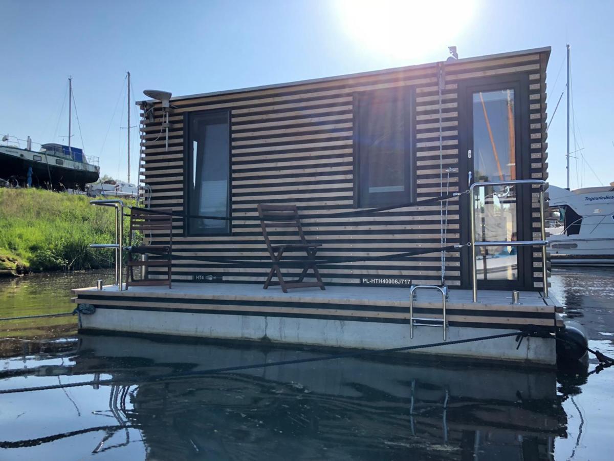 ווילהלמסהאבן Hausboot Resort Nordseekueste מראה חיצוני תמונה