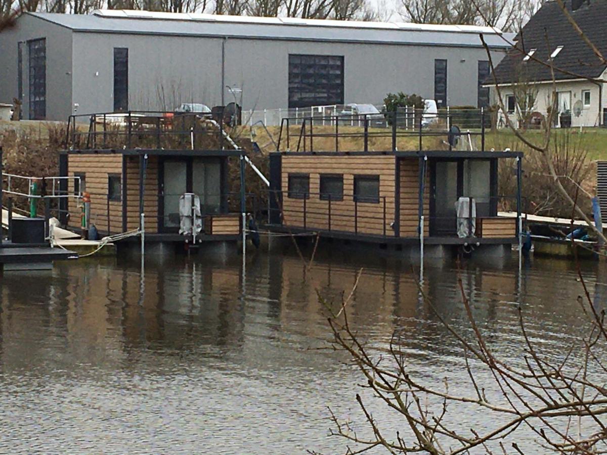 ווילהלמסהאבן Hausboot Resort Nordseekueste מראה חיצוני תמונה