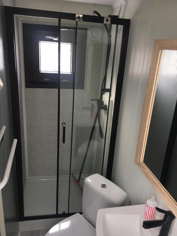 ווילהלמסהאבן Hausboot Resort Nordseekueste מראה חיצוני תמונה