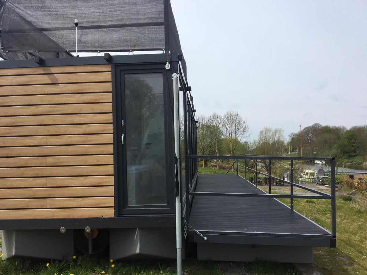 ווילהלמסהאבן Hausboot Resort Nordseekueste מראה חיצוני תמונה