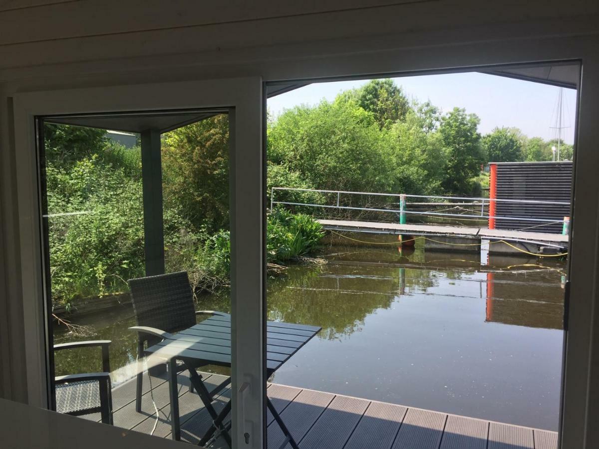 ווילהלמסהאבן Hausboot Resort Nordseekueste מראה חיצוני תמונה