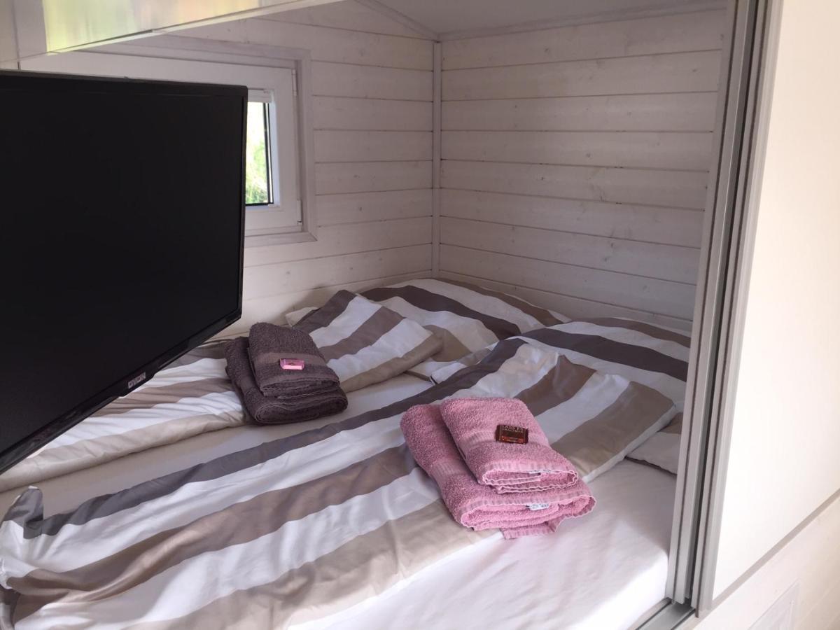 ווילהלמסהאבן Hausboot Resort Nordseekueste מראה חיצוני תמונה